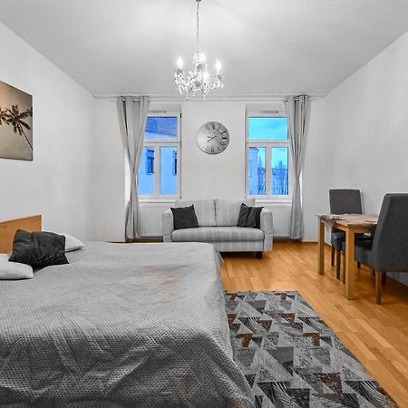 Three-Bedroom, Three King-Size Bed Retreat ウィーン エクステリア 写真